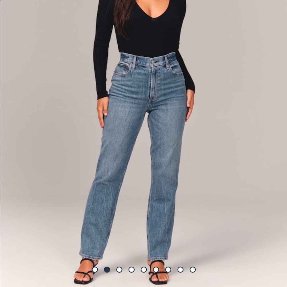 Abercrombie 90s Straight Ultra High Rise
